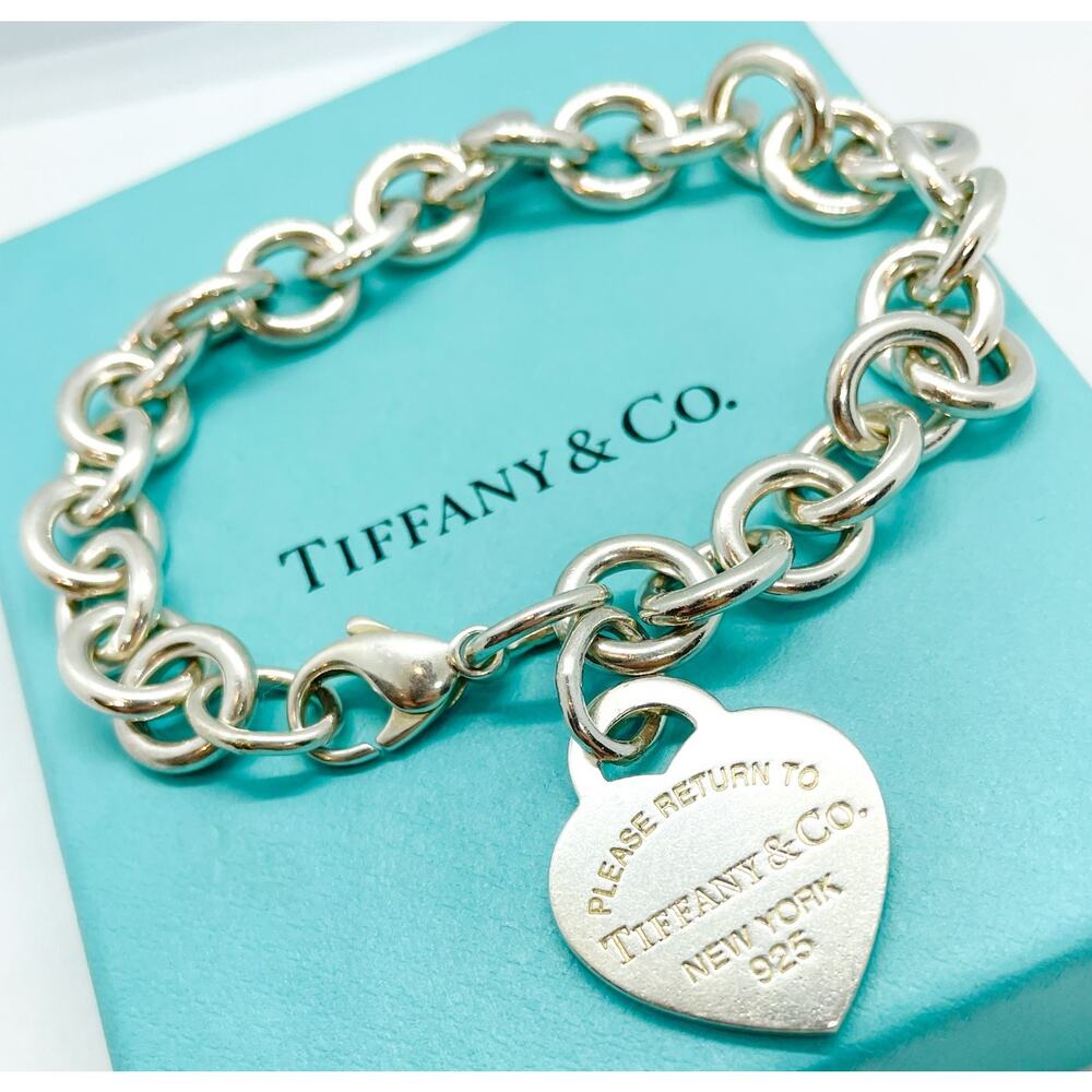 Tiffany & Co. Return to Tiffany Heart Charm Bracelet Sterling Silver 8" w/ Box - Picture 9 of 9